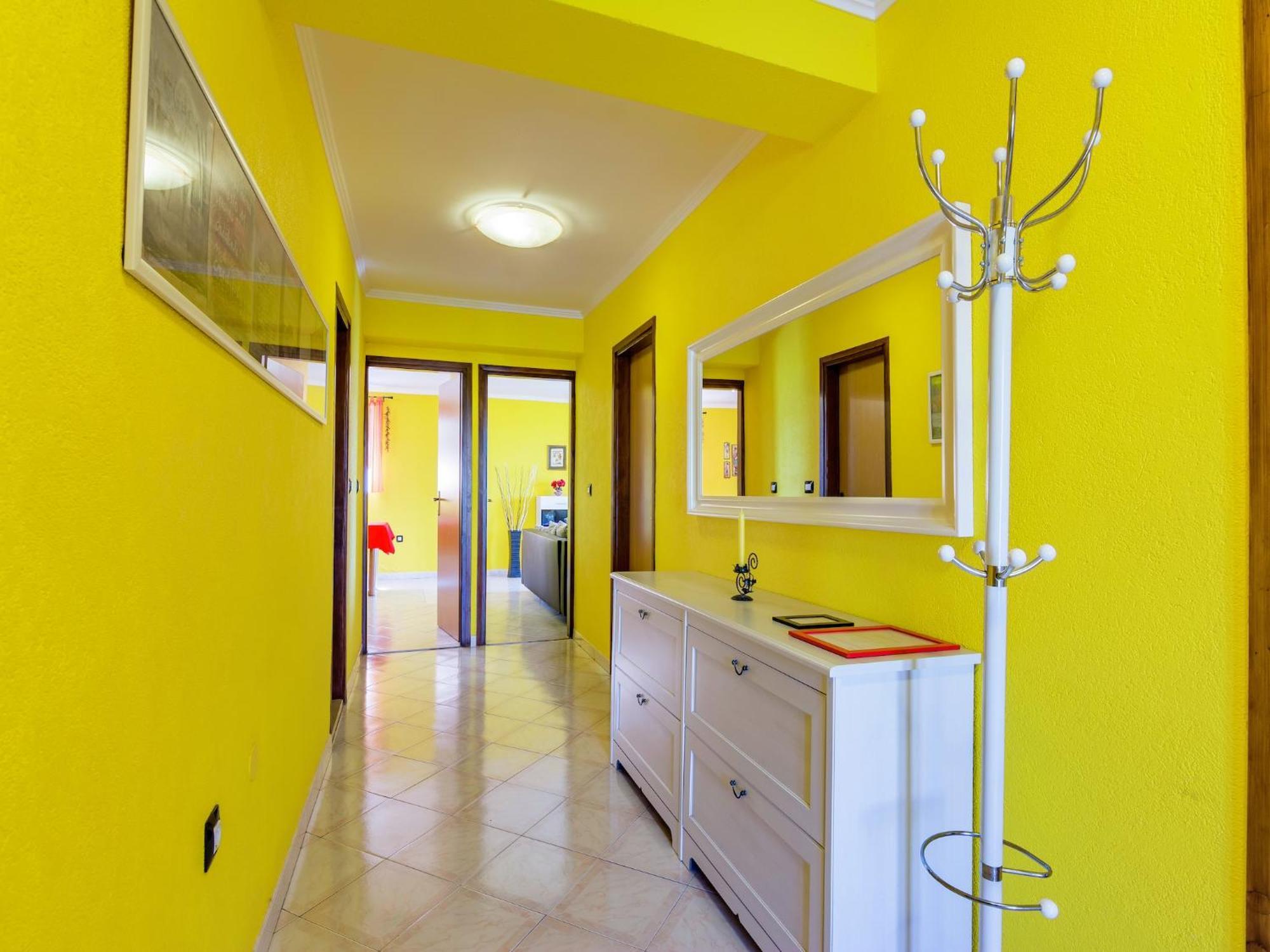 Comfortable In With Pool Appartement Cerovlje